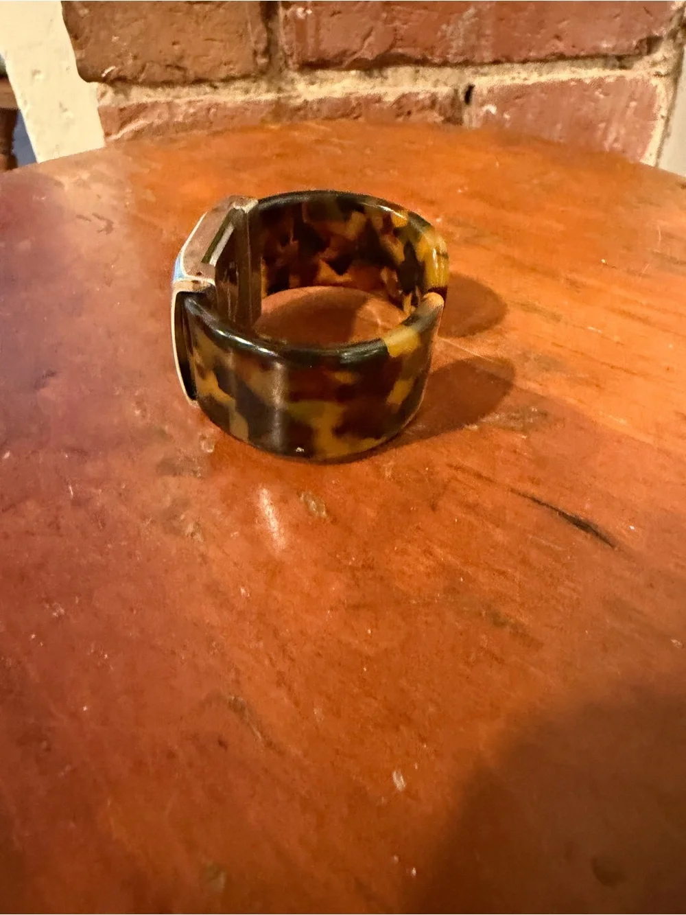 Vintage Geneva Women Quartz Watch Tortoiseshell Acrylic Cuff Bangle Silver Tone